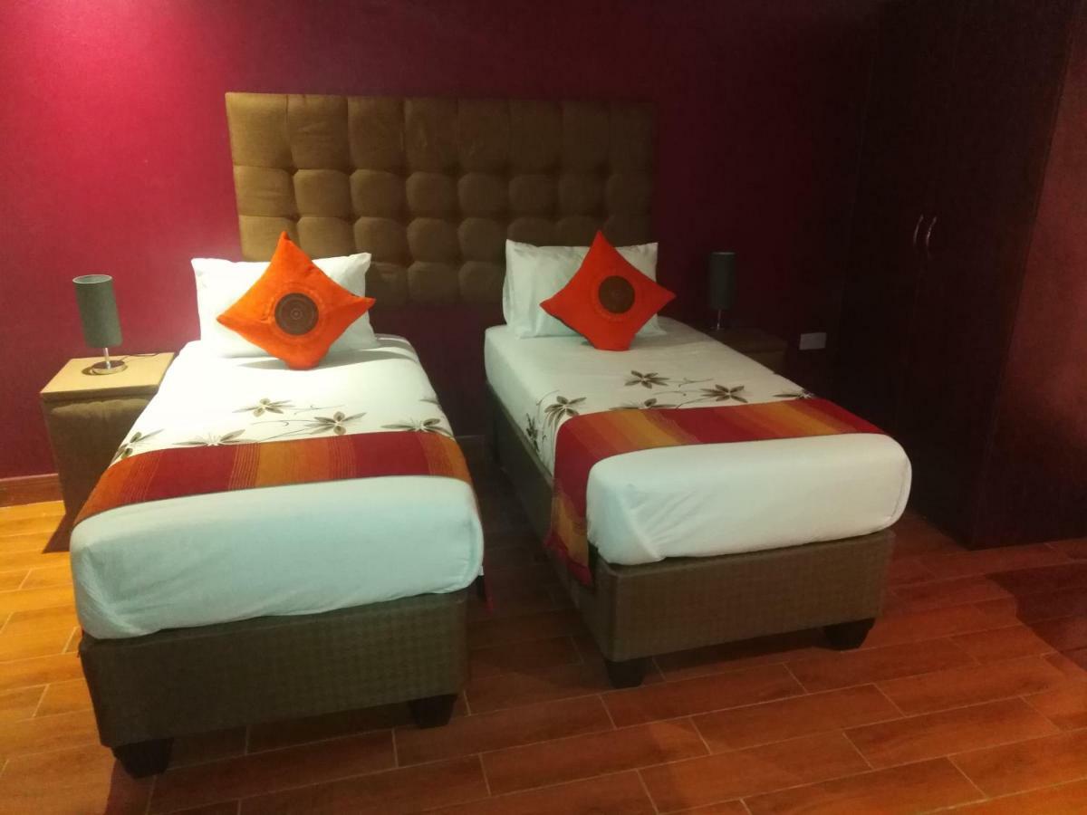 Lalani Prestige Guesthouse Nata エクステリア 写真