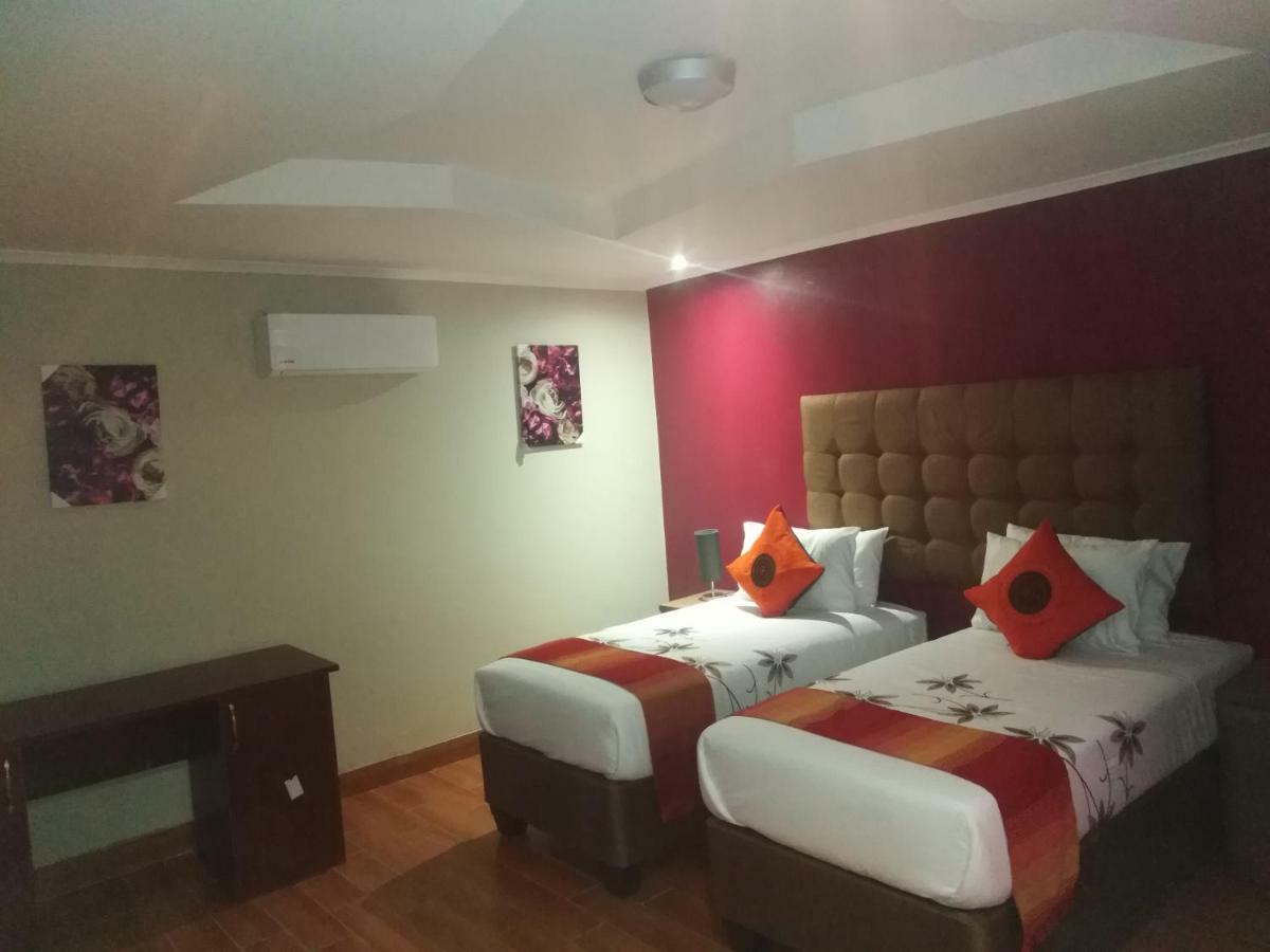 Lalani Prestige Guesthouse Nata エクステリア 写真