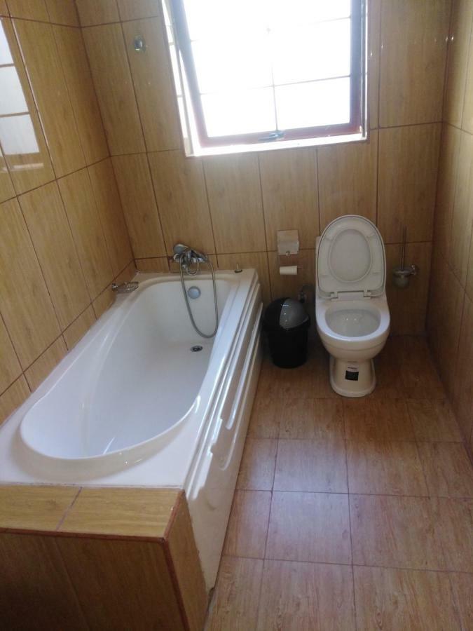 Lalani Prestige Guesthouse Nata エクステリア 写真